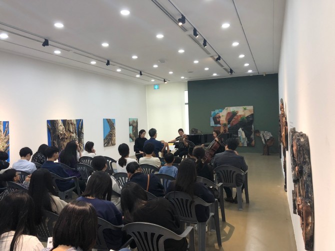 21595d37ebdda5a69d2fd260a16c24a8_1537405